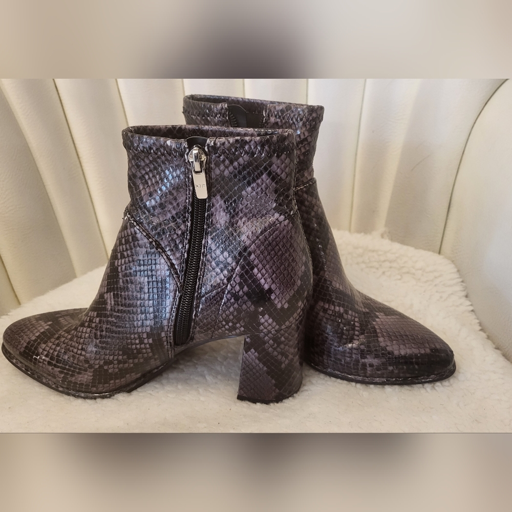 Marc Fisher Dyvine Gray  Women  Bootie.Sise 7M